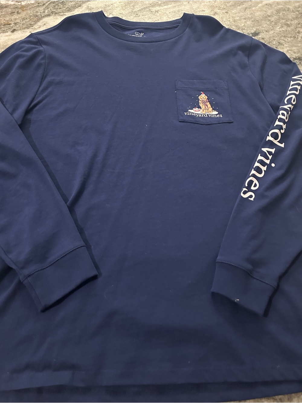 Vineyard Vines Men’s Long-Sleeve Pocket Tee - Navy size large golden retriever